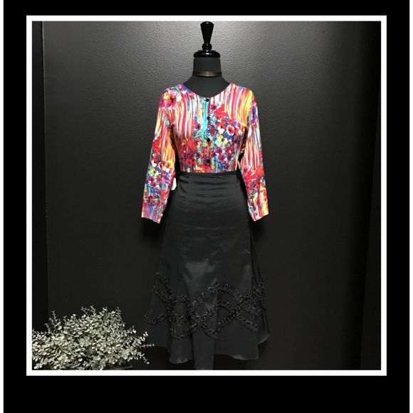 EXPO NEW YORK SKIRT - Picture 3 of 6